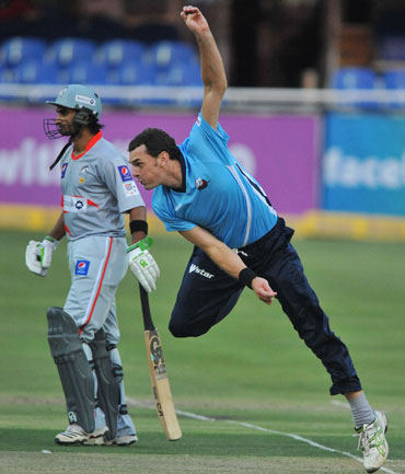 Kyle Mills of Auckland sends off a delivery in the match against Sialkot Stallions of Pakistan
