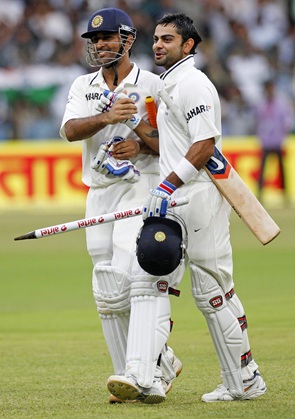 Dhoni and Kohli celebrate after India's victory
