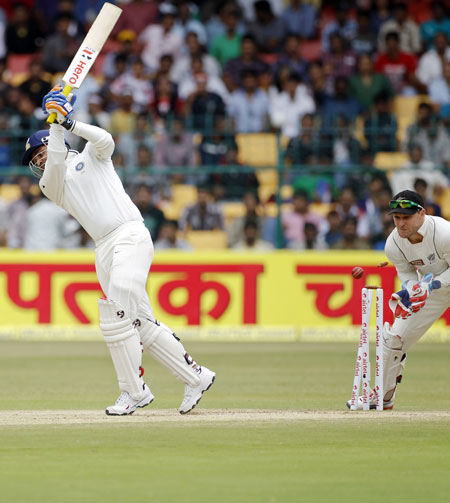 PHOTOS: India vs New Zealand, Bangalore Test (Day Four)
