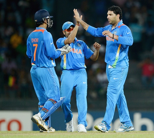 MS Dhoni (left) with Yuvraj Singh (right)