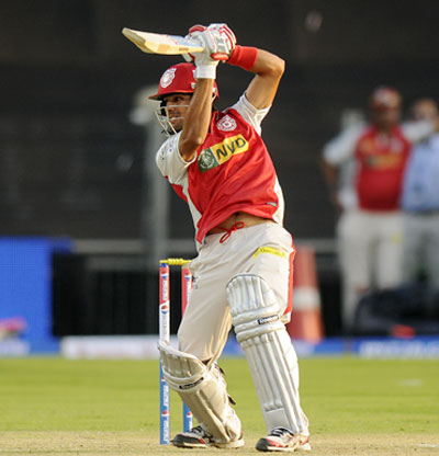 Manan Vohra of Kings XI Punjab bats