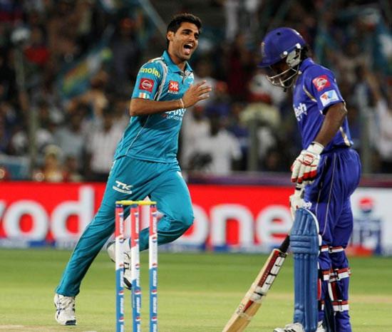 Pune Warriors' Bhuvneshwar Kumar celebrates