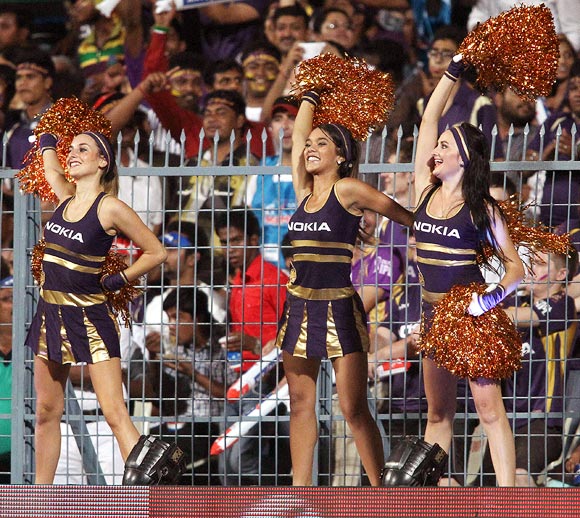 The sexiest cheerleaders in the IPL