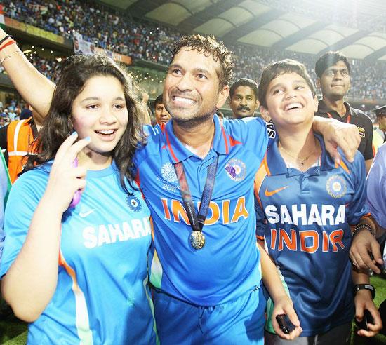 Sachin Tendulkar with daughter Sara and son Arjun