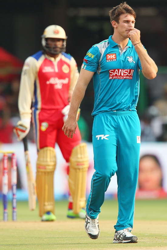 Mitchell Marsh reacts after being hit for consecutive sixes by Gayle