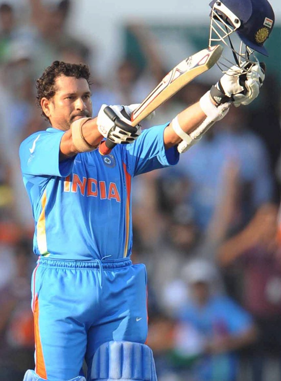 Sachin was without a bat contract in 1996 World Cup