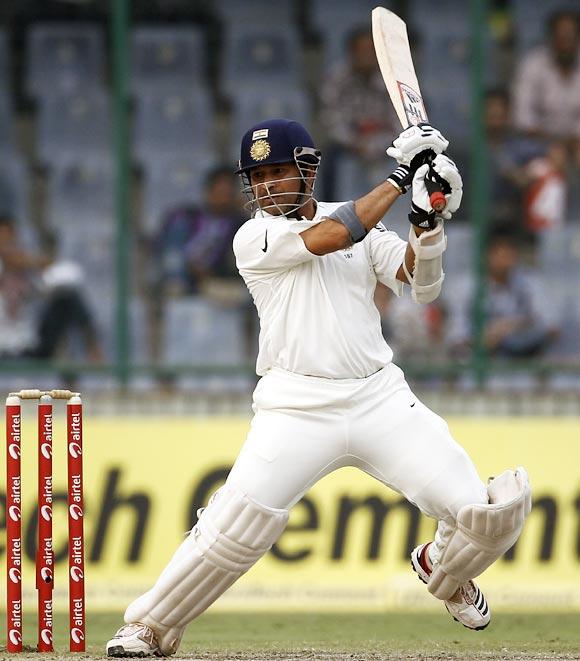 Despite a back injury, Tendulkar scored 136 vs Pakistan at Chennai, January 1999