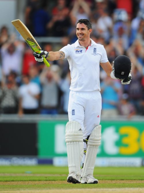 Kevin Pietersen of England celebrates his century 