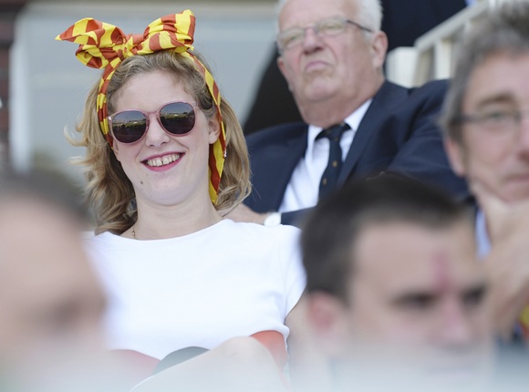 PHOTOS: Fans add colour and spark to The Ashes