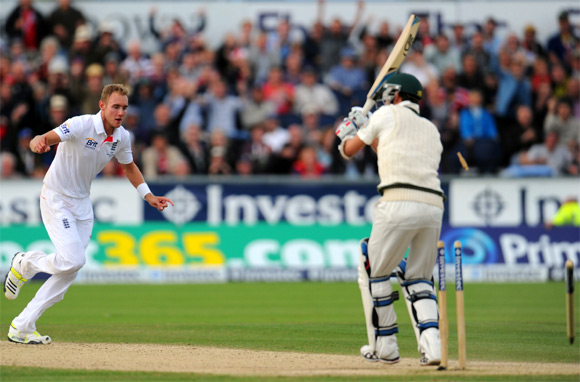 England bowler Stuart Broad celebrates after dismissing Nathan Lyon