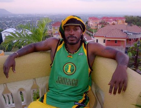 'Sexist' Chris Gayle gives 'dating advice'