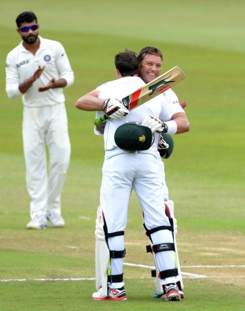 Jacques Kallis celebrates after getting to his hundred
