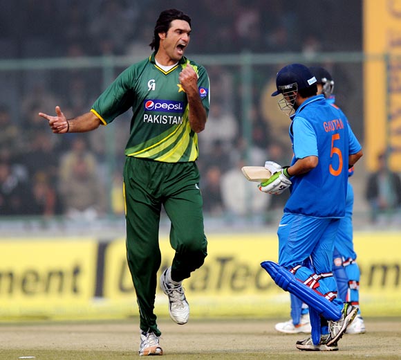 Mohammad Irfan dismissed Gambhir four times during that limited overs series in 2012 (T20s and ODIs) and the southpaw played only one more white-ball series for India (vs England) before being dropped