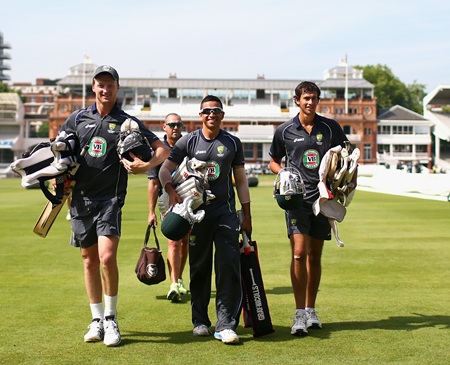 Jackson Bird, Usman Khawaja and Ashton Agar arrive at Australia's net session