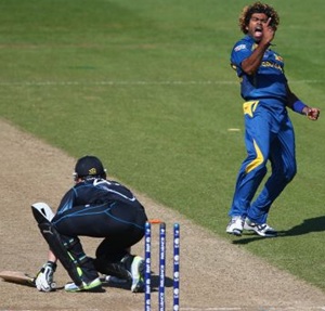 Malinga almost slings it Sri Lanka's way