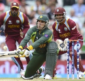 West Indies keeper Ramdin banned for two matches