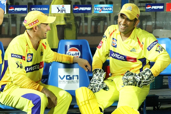 MS Dhoni with Michael Hussey