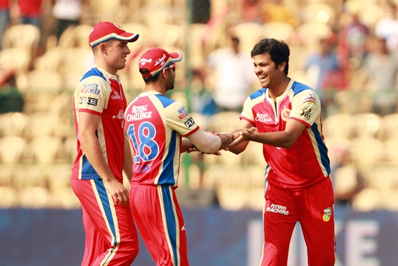 RCB players celebrate