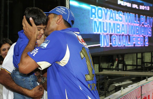 Rahul Dravid celebrates with his son