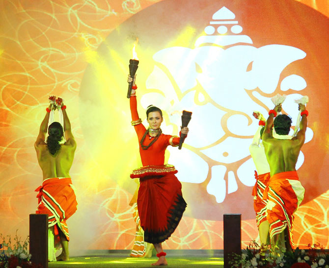 Isha Sharvani performing at the function in Kandivali