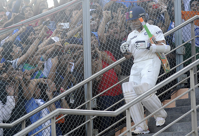 The Wankhede crowd cheers as Sachin Tendulkar walks out to bat on Day 2 of the 2nd Test on Friday