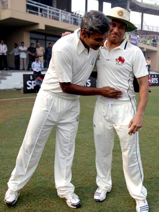 Sachin Tendulkar with Haryana captain Ajay Jadeja (left)