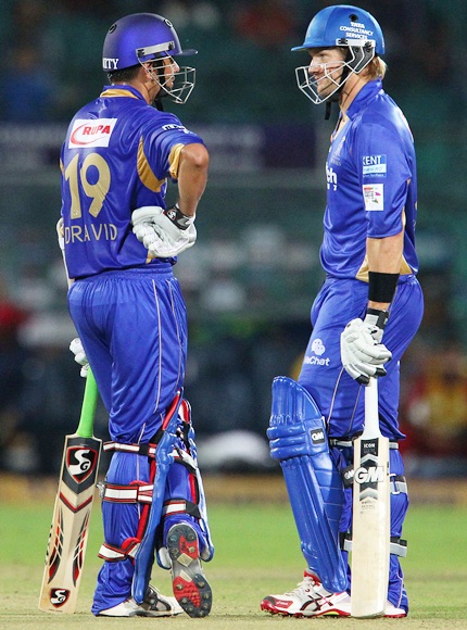 Rahul Dravid (left) with Shane Watson