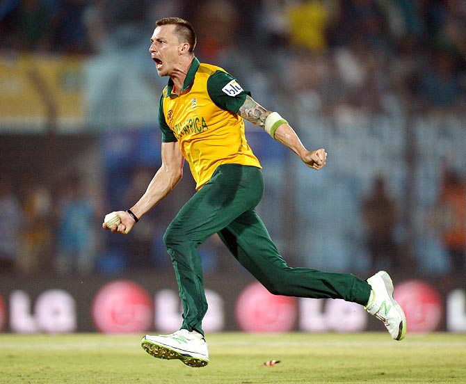 South Africa fast bowler Dale Steyn celebrates winning the match against New Zealand