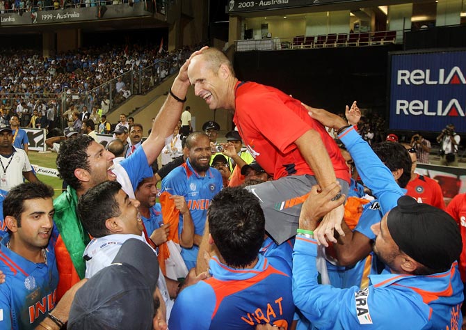 Gary Kirsten celebrates with the Indian team after winning the World Cup in April 2011, in Mumbai