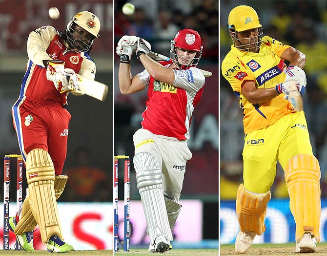 Who hit the most sixes in an innings in IPL 2013?