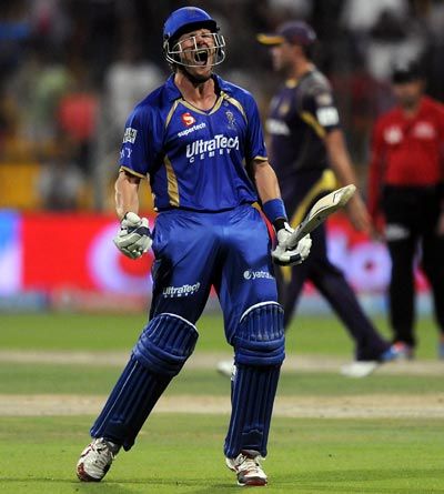 Shane Watson celebrates after victory is clinched