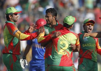 Shakib-al-Hasan of Bangladesh celebrates