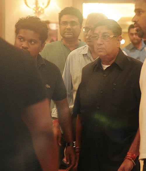 Board of Control for Cricket in India (BCCI) president-in-exile Narayanswami Srinivasan (right) 