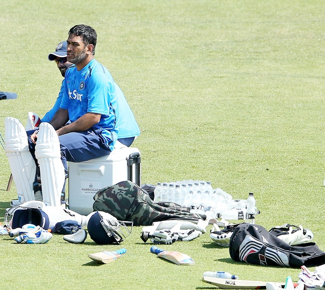 Ravindra Jadeja and Mahendra Singh Dhoni