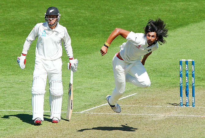 Ishant Sharma of India bowls on Day one of the 2nd Test match against New Zealand in Wellington on Friday