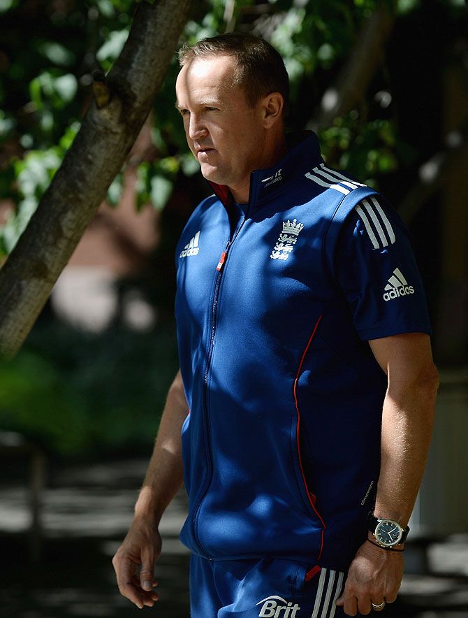 Andy Flower, who coached England from 2009-2014, has joined the Australian support staff in a consultancy role. 