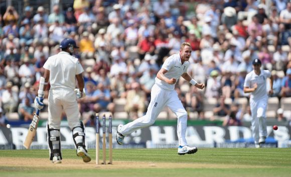 Murali Vijay is bowled by England's Stuart Broad during Day 3 of the third Test