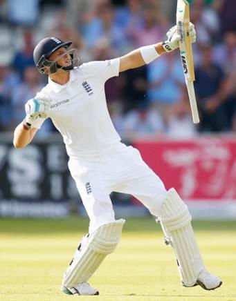 Joe Root celebrates after scoring hundred