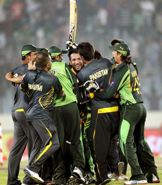 Pakistan's players celebrate their victory against India