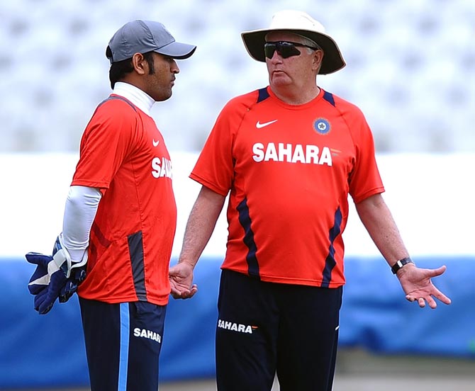 India coach Duncan Fletcher, right, with captain Mahendra Singh Dhoni