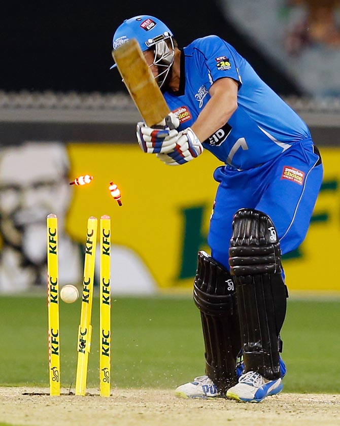 LED stumps and bails in T20 cricket: 10 things you must know