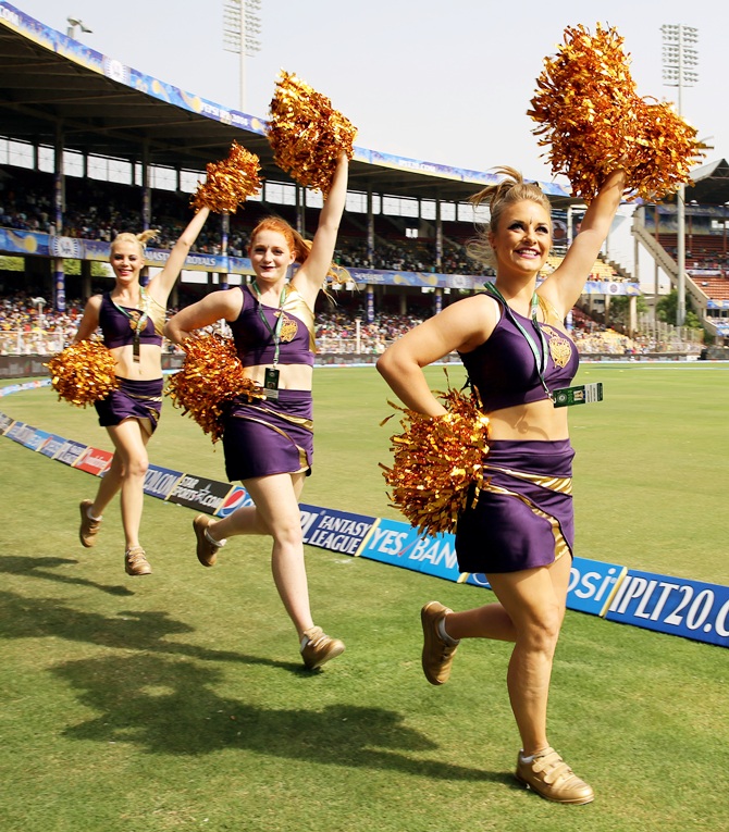 Kolkata Knight Riders cheerleaders enthrall the spectators