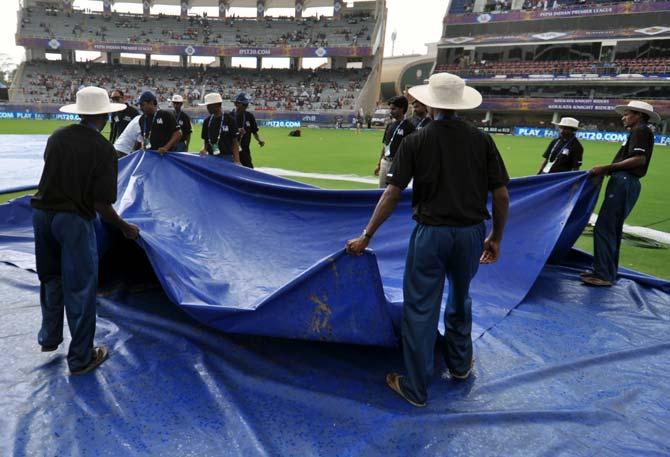 Groundsmen at the Eden Gardens