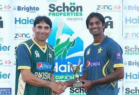 Pakistan captain Misbah-ul Haq (left) poses with Man of the Match Rahat Ali after beating New Zealand in the first Test at the Sheikh Zayed stadium in Abu Dhabi