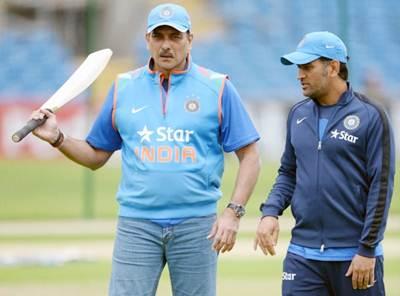 Ravi Shastri (left) and Mahendra Singh Dhoni