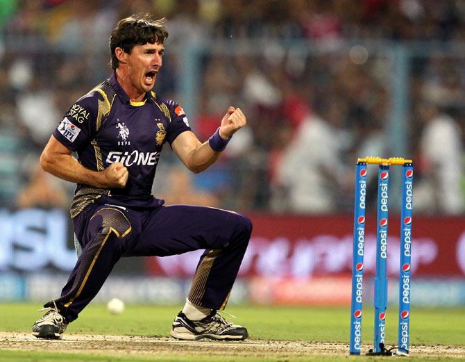 Brad Hogg celebrates 