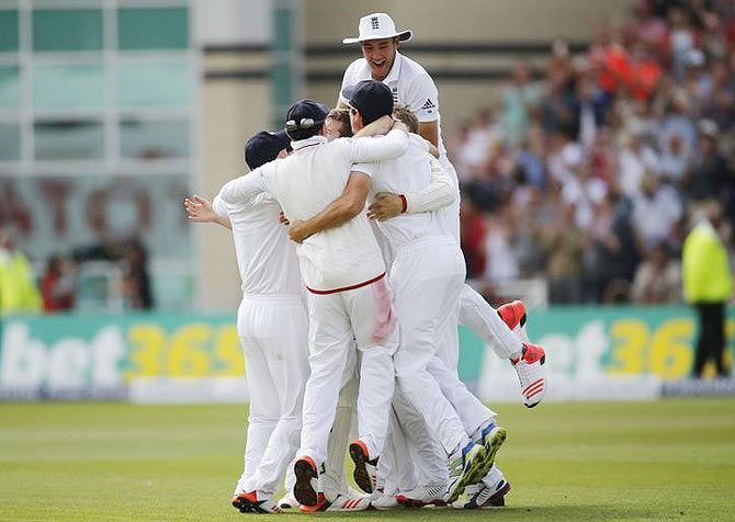 England players celebrates after winning the Ashes after winning the fourth Test at Trent Bridge on Saturday