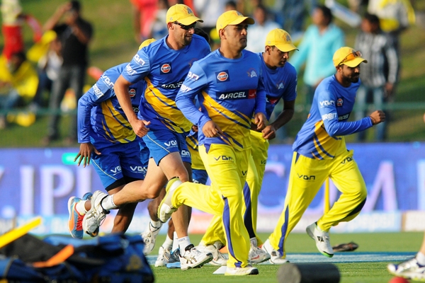 MS Dhoni, Ravindra Jadeja and R Ashwin during a training session 