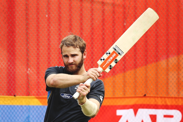 Kane Williamson of New Zealand warms up 