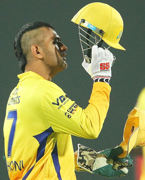  Mahendra Singh Dhoni 